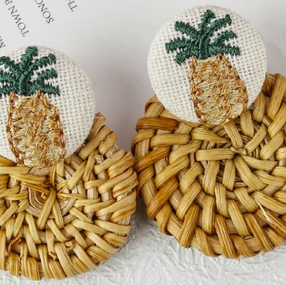 Womens' earrings - Picture 2 of 6